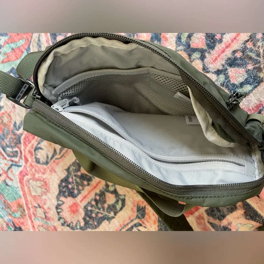 FJALLRAVEN HIGH COAST CROSSBODY - Picture 3 of 4